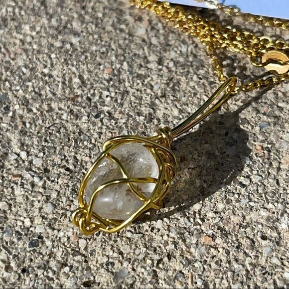 🕊 GENUINE CLEAR QUARTZ GEMSTONE PENDANT NECKLACE 🤍🐇 - Picture 2 of 4